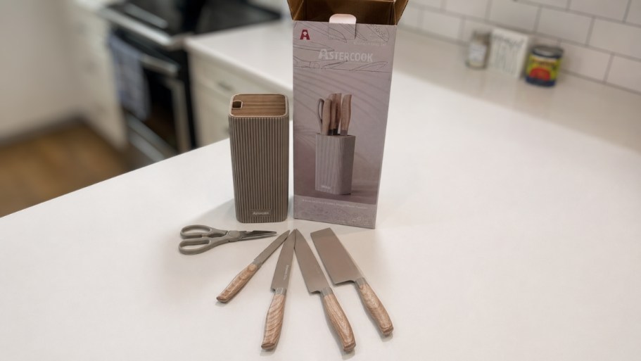 6-Piece Knife Set w/ Block Only $15.99 Shipped for Prime Members (Reg. $30)