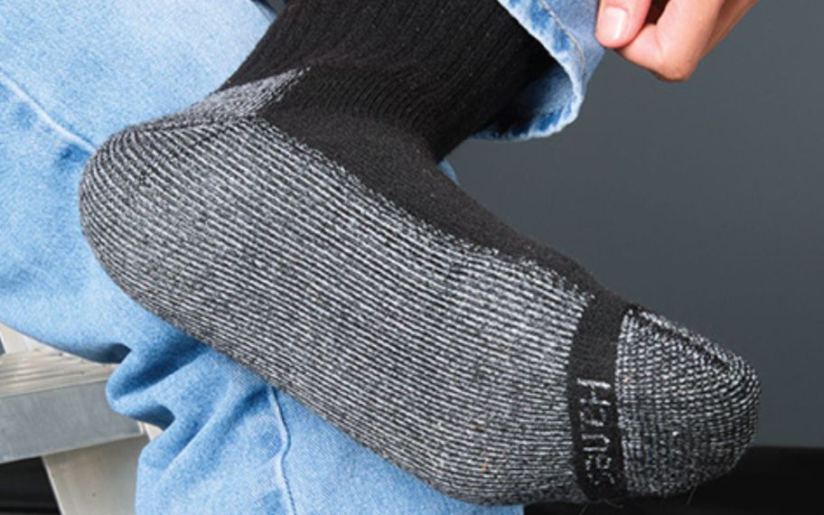 men wearing hanes socks in black and gray