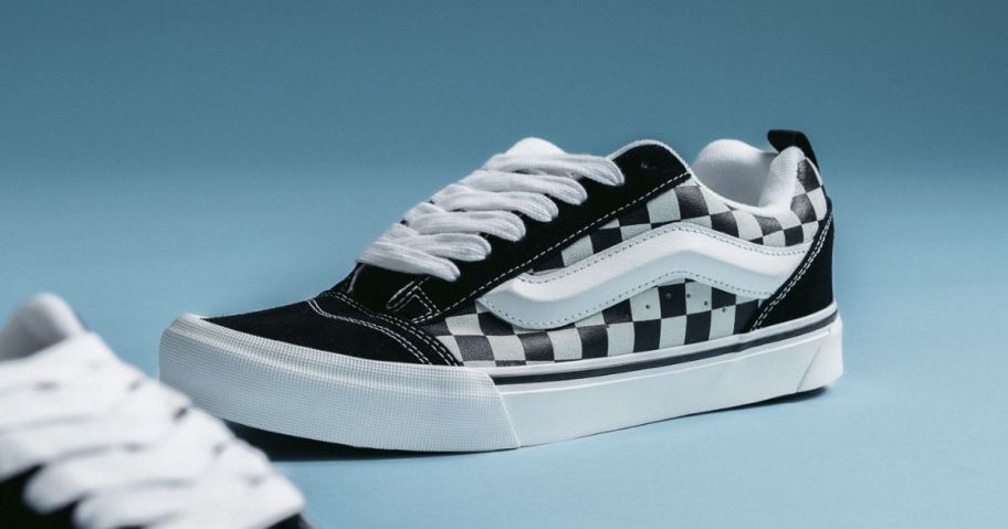 vans black and white checkerboard shoes