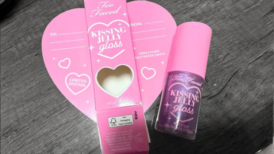 too faced kissing jelly ornament