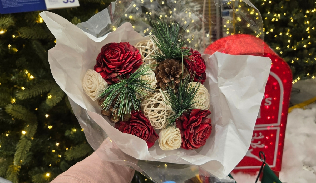 The Lowe’s Paper Flower Bouquets Are BACK (Festive & Long-Lasting)