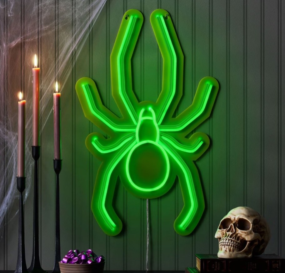 a green neon spider