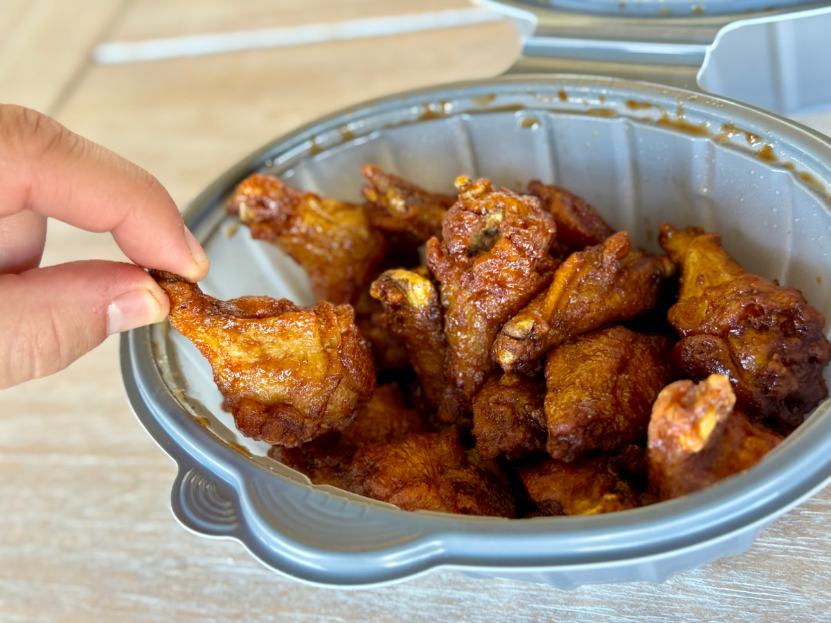 Craving Wings? Get 20 for $10 at Pizza Hut Every Wednesday | Hip2Save