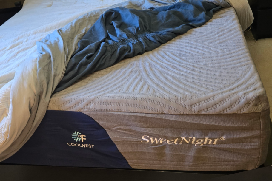 Early Black Friday Deal: 30% Off SweetNight Mattress + 2 FREE Pillows (Team-Fave for Hot Sleepers)