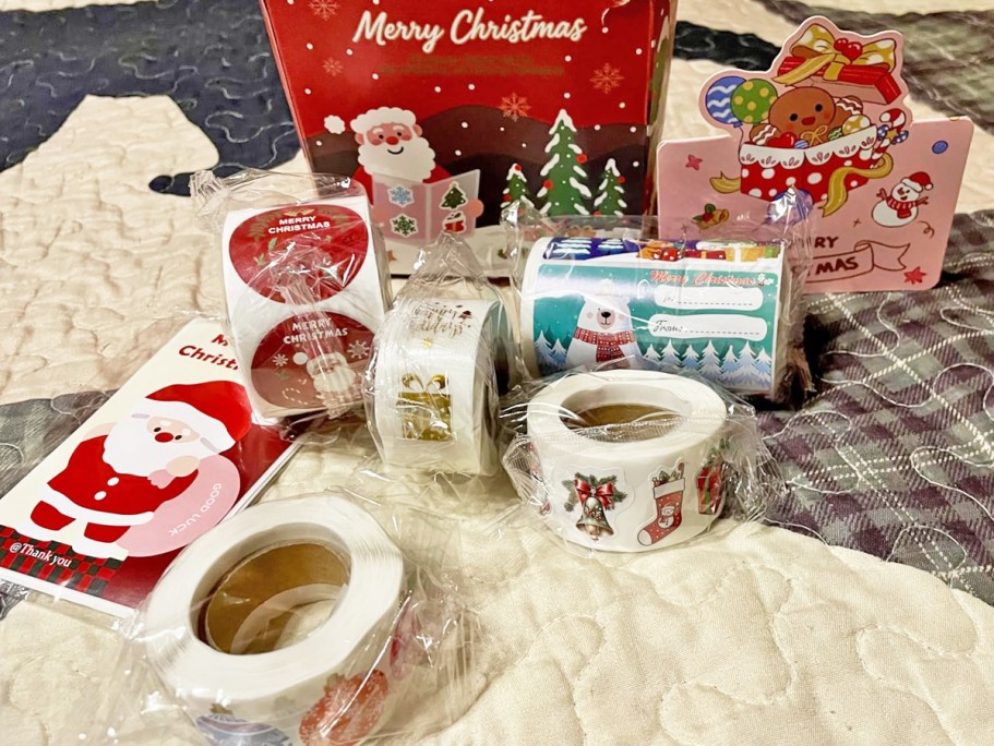 OVER 2,000 Christmas Gift Tags & Stickers Just $8.99 on Amazon