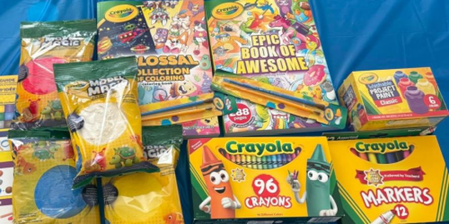 Crayola 125-Piece Art Box Only $24 on Amazon (Reg. $50)