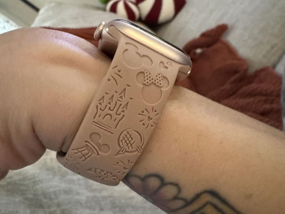 Disney-Inspired Apple Watch Bands 2-Pack Just $5.99 on Amazon