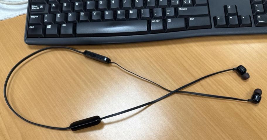 JBL Tune Wireless headphones