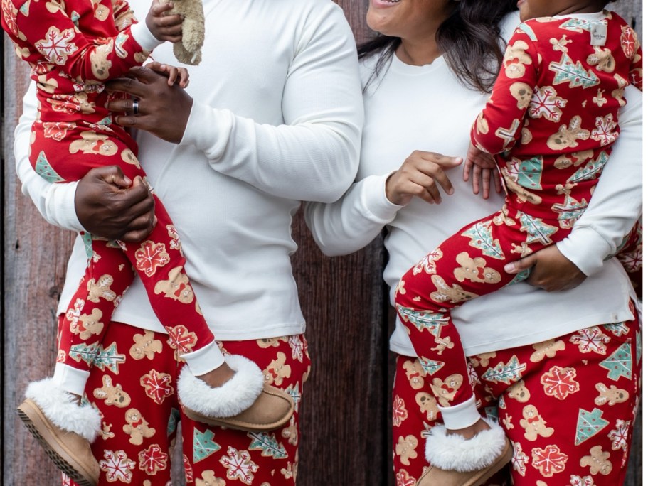 Burt’s Bees Matching Holiday Family Pajamas Only $7 (Made from 100% Organic Cotton!)