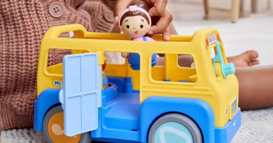 Ms. Rachel Bus and Figure Push and Pull Toy