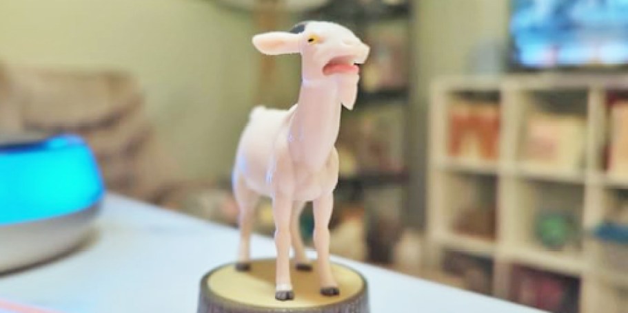 This Screaming Goat Toy is the Perfect White Elephant Gift (Under $6 Each on Amazon!)