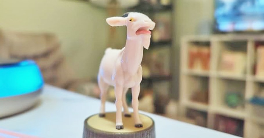This Screaming Goat Toy is the Perfect White Elephant Gift (Under $6 Each on Amazon!)
