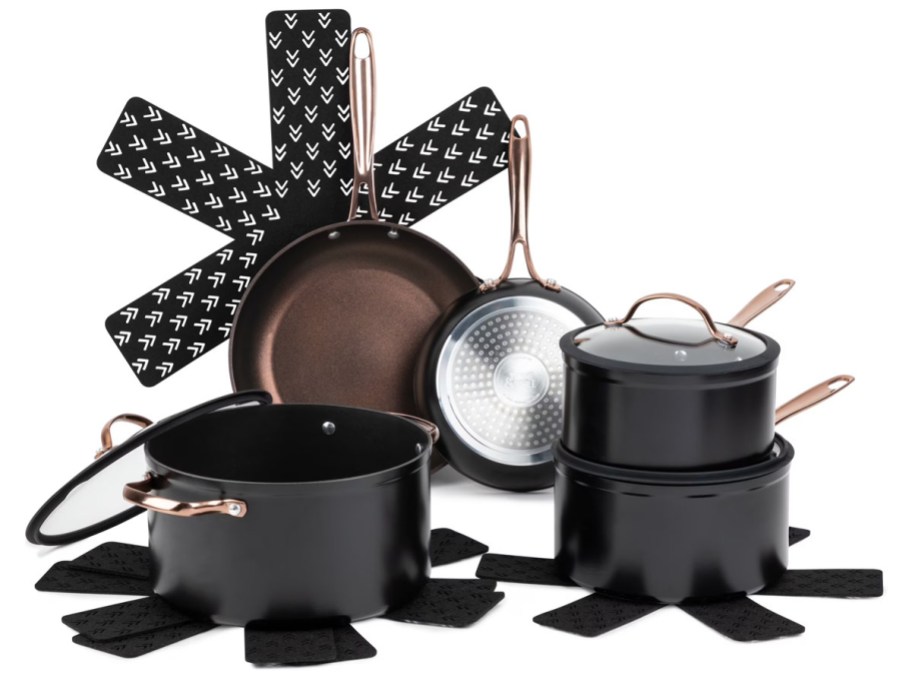 Thyme & Table 12-piece cookware set