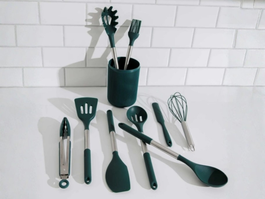 Thyme & Table 10-Piece Utensils Set on kitchen counter