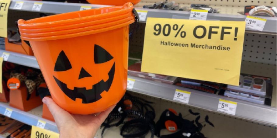 *HOT* Up to 90% Off Walgreens Halloween Clearance = Candy & Decor from 14¢!