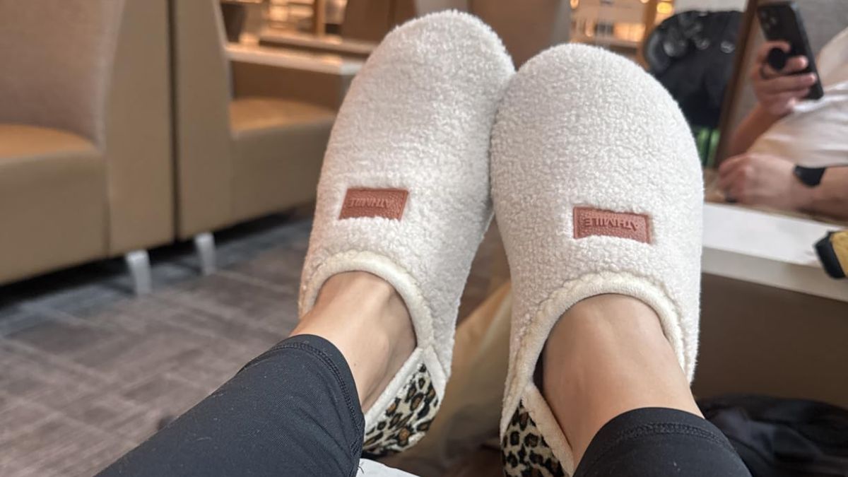 Women’s Cozy Slippers