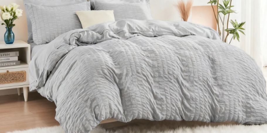 Up to 60% Off Cooling Blankets + Free Shipping on Amazon