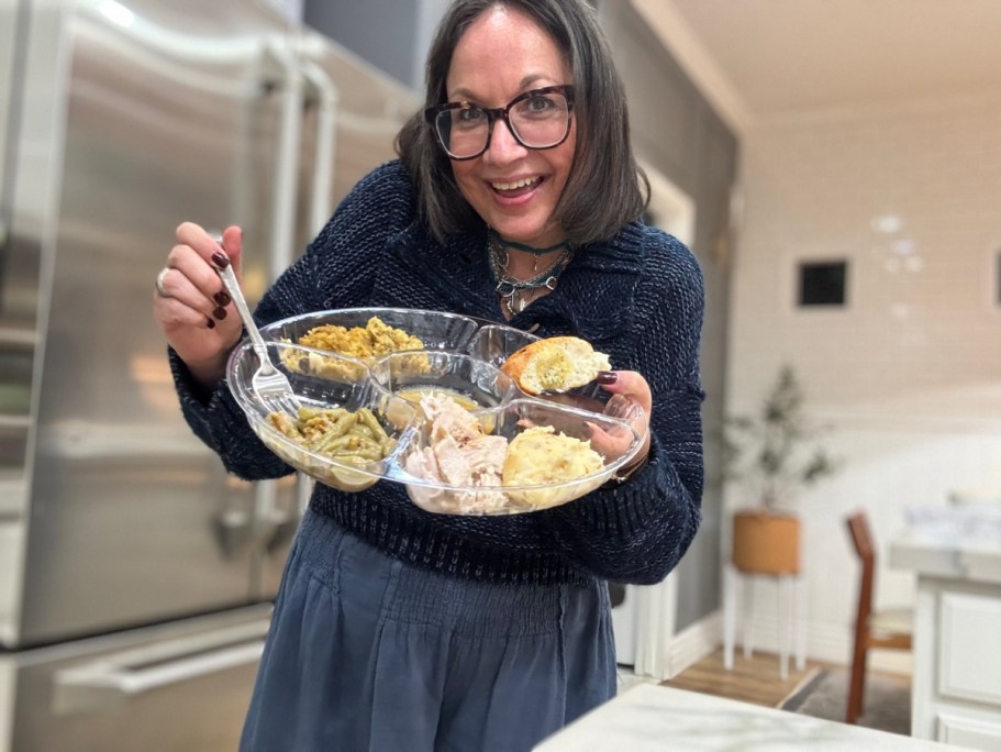 Don’t Love Your Food Touching? Dollar Tree Has $2 Trays You Need for the Holidays!