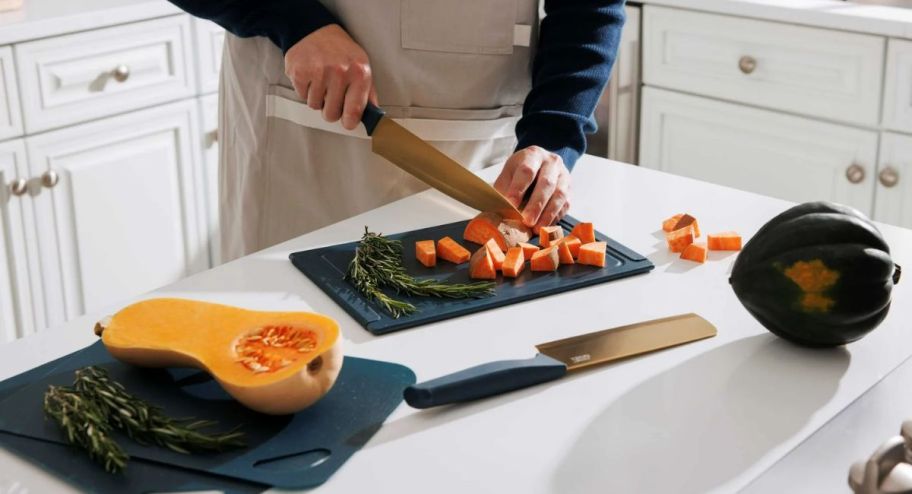 knife set displayed on top of the table 