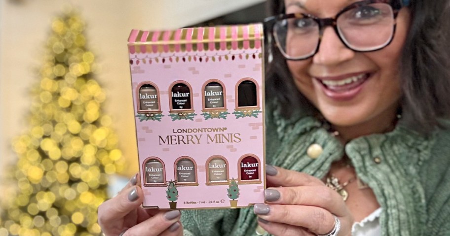 woman holding londontown mini nail polish box 
