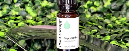 plant therapy peppermint essential oil bottle