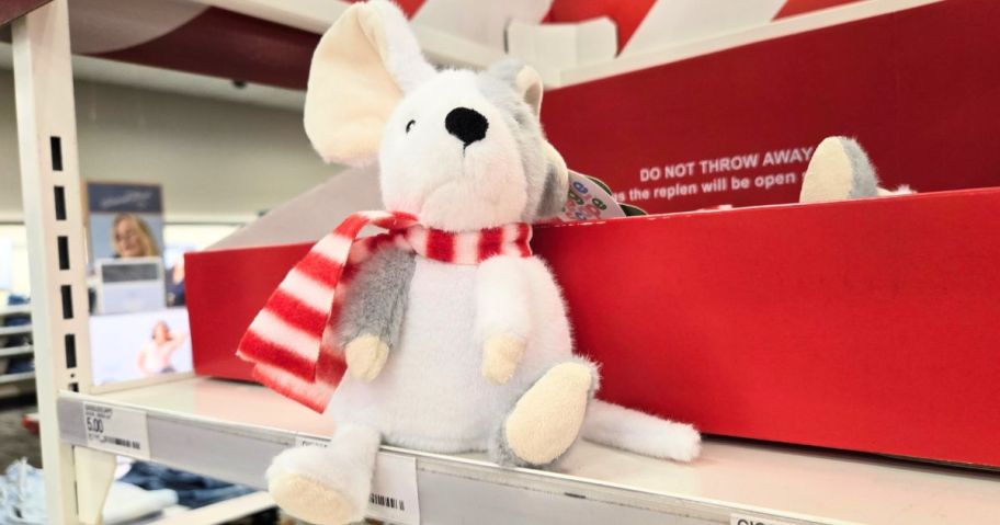 Gigglescape 7'' Mouse Plush w/ Striped Scarf ons helf