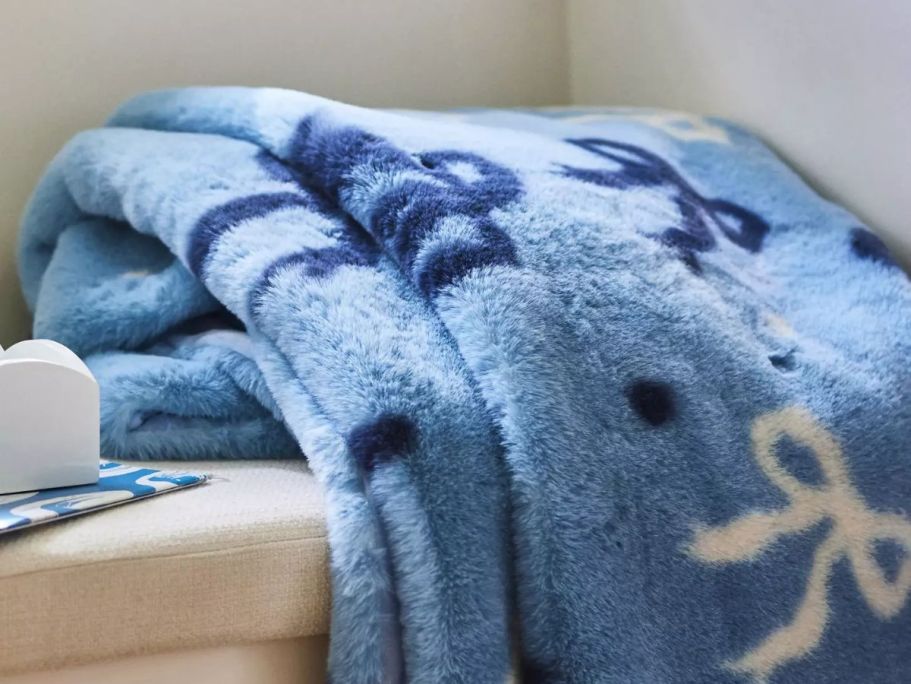 HOT DEAL: Anthropologie Faux Fur Throws Just $38 Each When You Buy 3 (Delivered Before Christmas!)