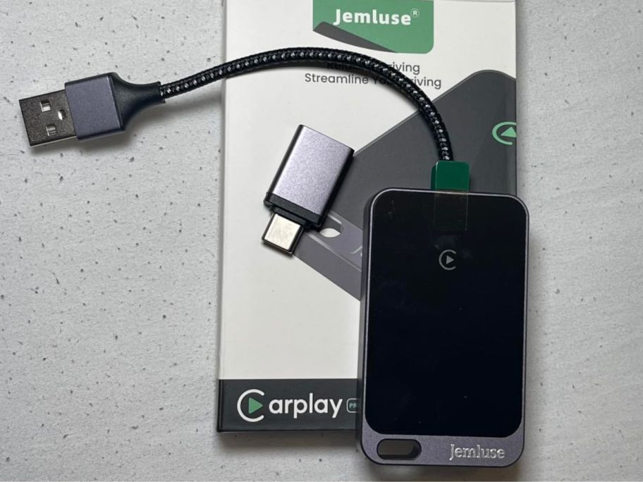 A JemLuse Carplay Adapter