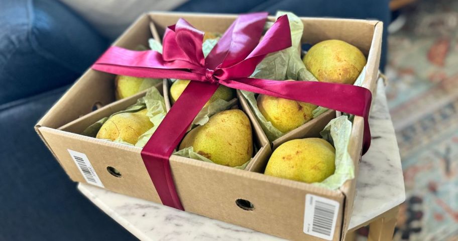 A box of Maverick Royal Riviera Pears