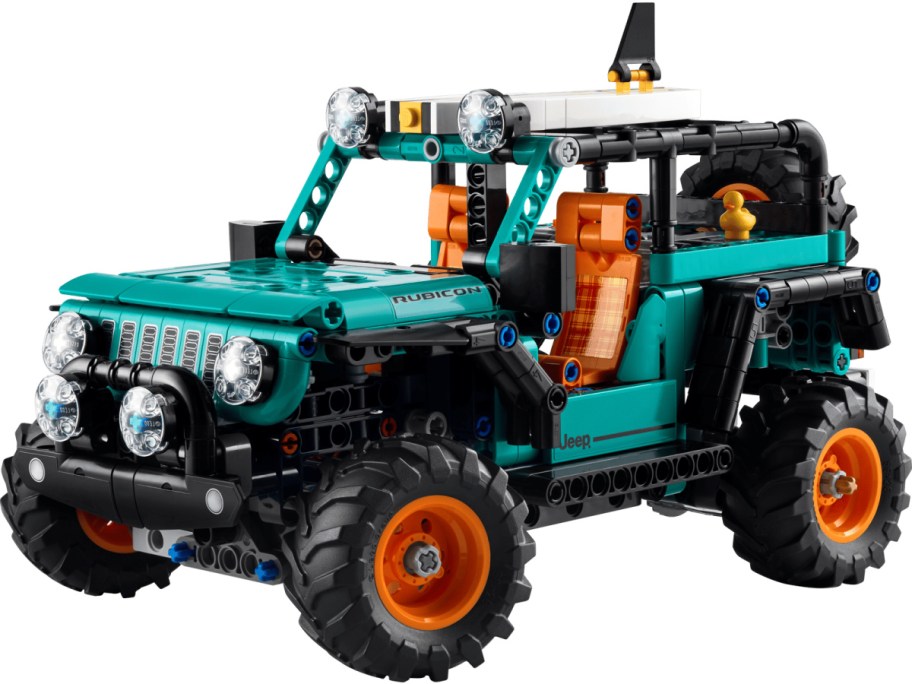 A complete LEGO jeep wrangler set.