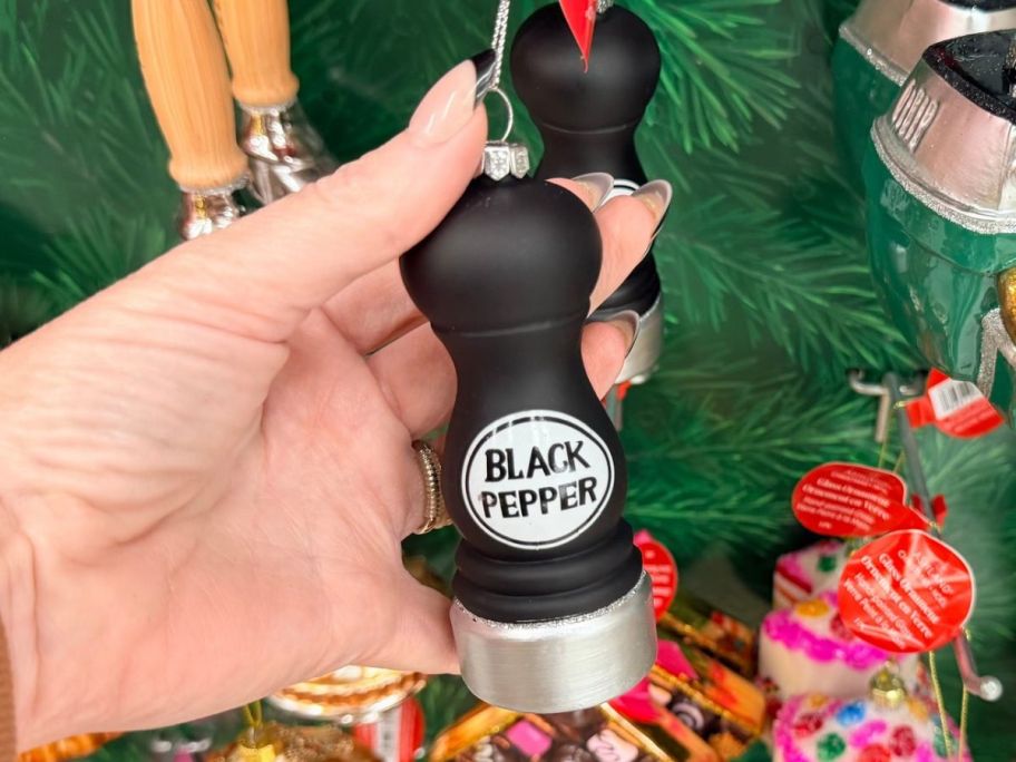 Ashland Black Pepper Grinder Ornament