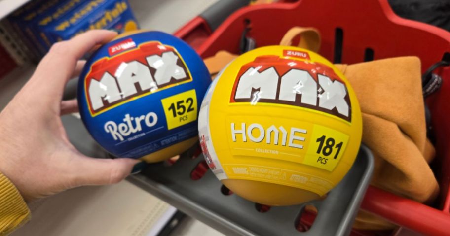 Zuru Max Build More Capsules with Retro and Home Themed items
