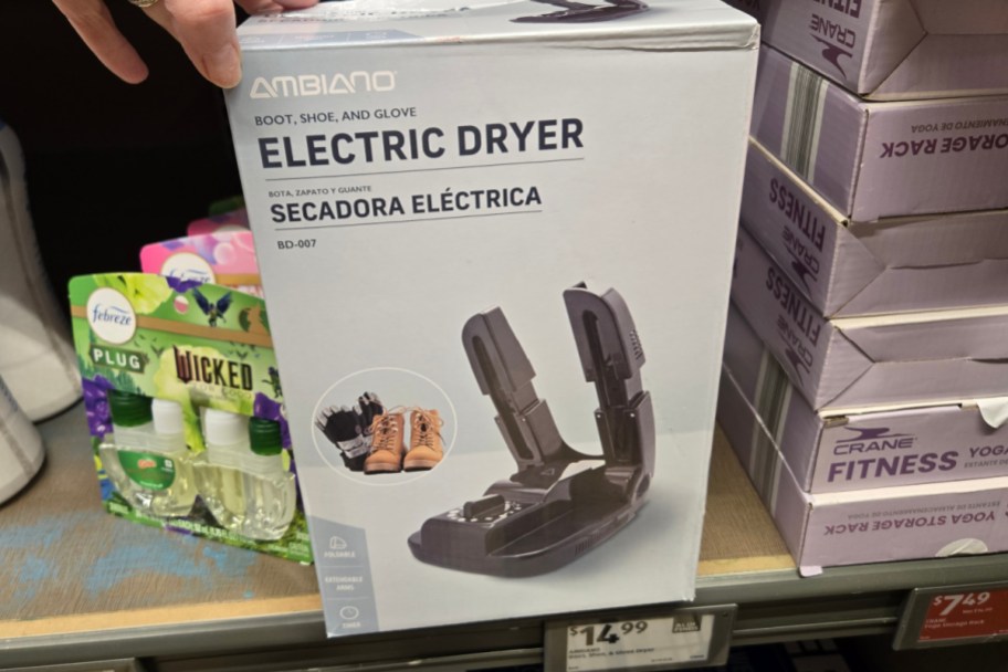 boot and glove dryer in box