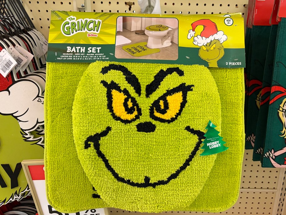 grinch bath rug set 