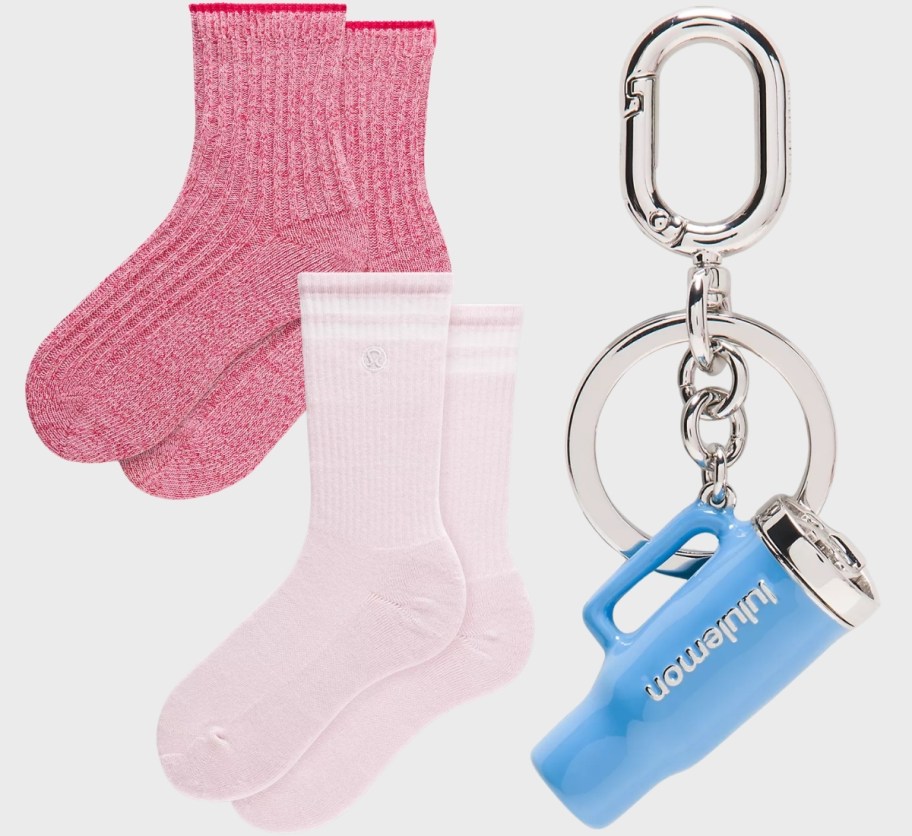 socks and insulated tumbler keychan