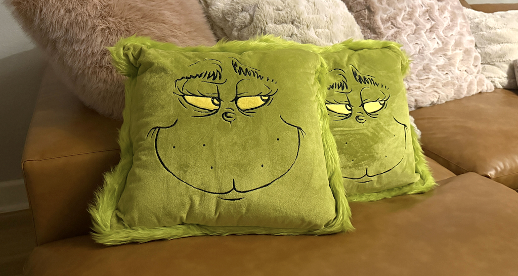 Grinch pillows