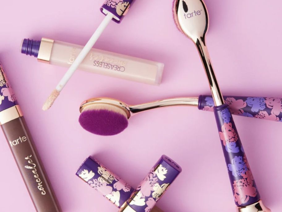 tarte Creaseless Creamy Cloudberry Concealer & Brush