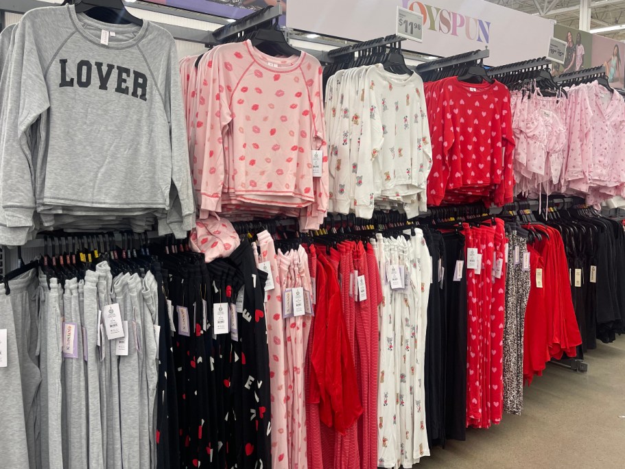 Over 20 Team-Favorite Walmart Fashion Finds