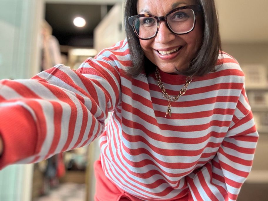 Woman wearing an Aerie Sweatshirt