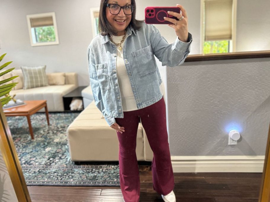 Woman wearing Aerie Clothing in a mirror