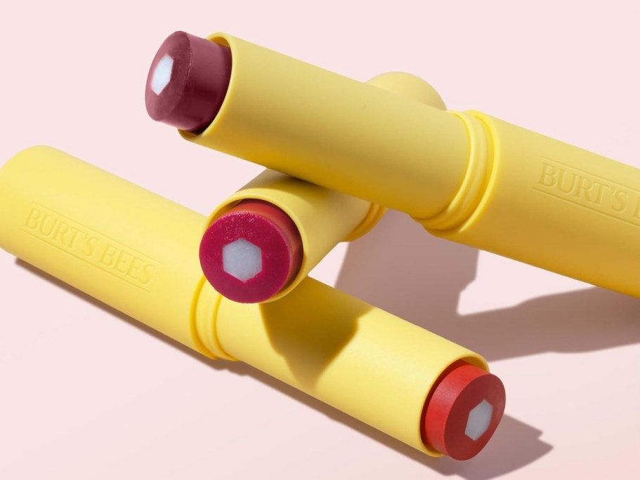 Burt’s Bees Tinted Lip Balm Just $3.98 Shipped on Amazon (Reg. $8)
