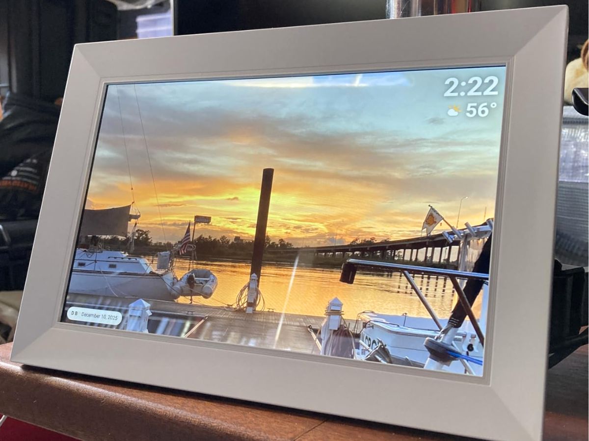 Digital Picture Frame Just $29.68 Shipped on Amazon (Reg. $100)