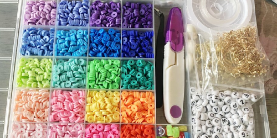 Huge 6,000-Piece Bracelet Making Kit Only $3.79 on Amazon