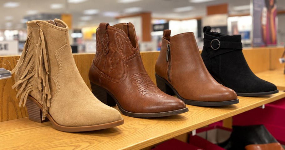 *HOT* Up to 85% Off Kohl’s Women’s Boots + Free Shipping | Styles from $14.99 Shipped