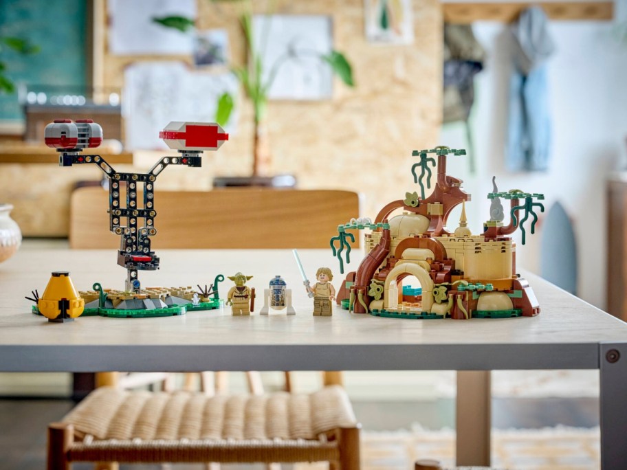 LEGO Star Wars Smart Play Yoda's hut and Jedi Training set. on a table.