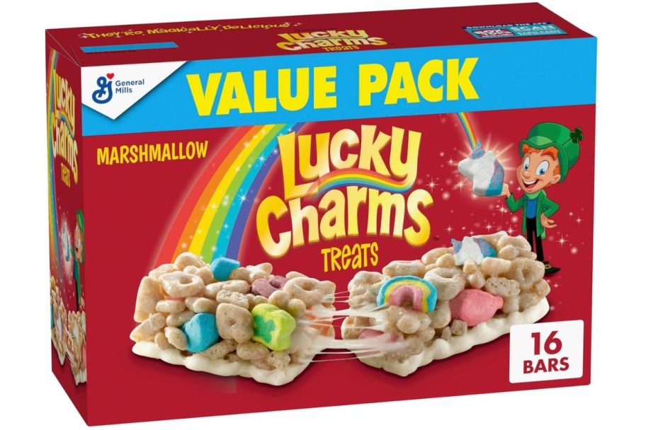 Stock image of a value pack of Lucky Charms Treat Bars