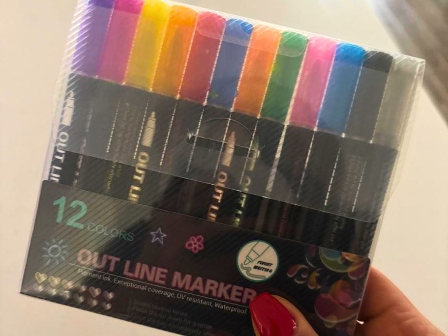Outline Glitter Markers 12-Pack Just $4.79 Shipped on Amazon (Reg. $8)