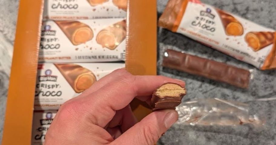 Rip Van Crispy Choco Bars in Milk Choco Peanut Butter flavor