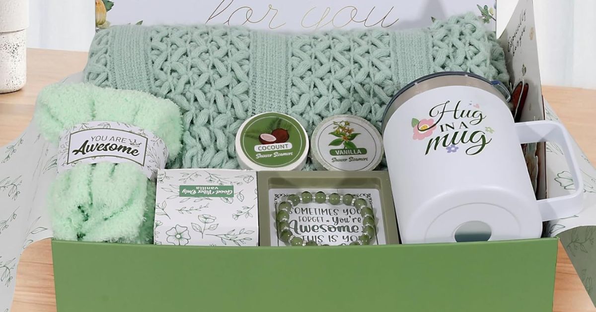 Self-Care 8-Piece Gift Set Only $17.99 on Amazon | Includes Throw, Socks, Mug + More