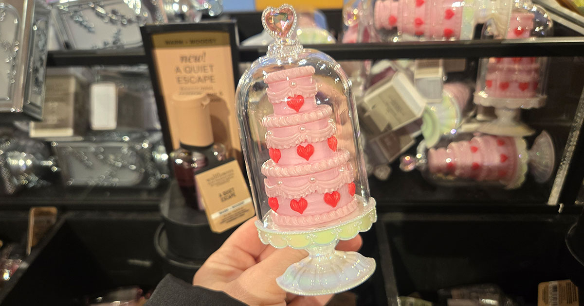 NEW Bath & Body Works Valentine's Day Items Are Selling Fast